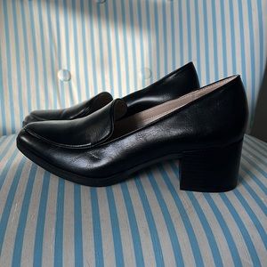 Life Stride black heeled loafer with pointed toe 8M brand new